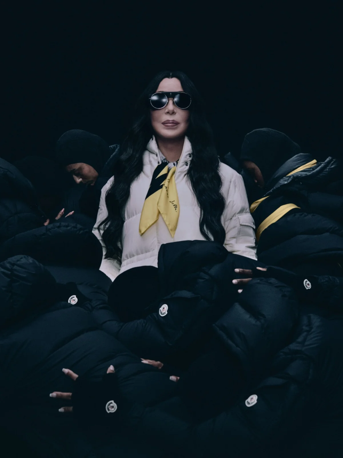 Moncler, монклер, дженни, блэкпинк, кей-поп, Blackpink, шер, Грейс Джонс, пуховики на зиму, зима 2026-2027 тренды, верхняя одежда на зиму