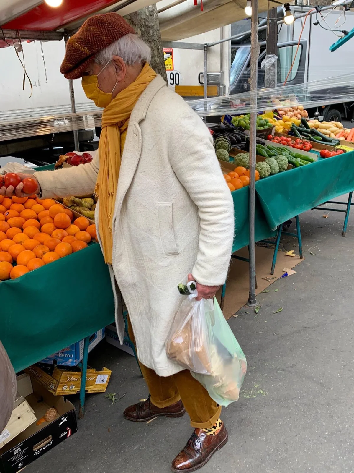 Стиль Posh Grandpa, Grandpa chic, стиль деда, винтаж, Гарри Стайлз, стиль марти суприм, шикарный, тренды 2026, многослойность, мода, тренды, стиль