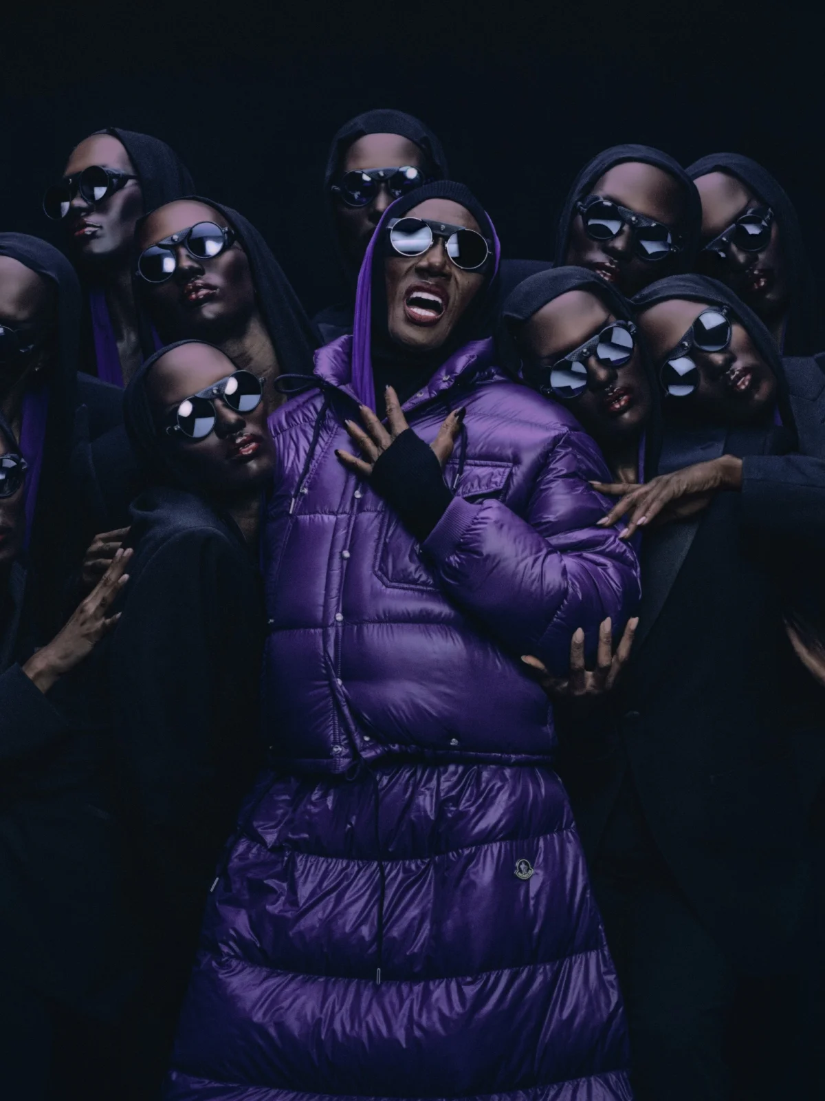 Moncler, монклер, дженни, блэкпинк, кей-поп, Blackpink, шер, Грейс Джонс, пуховики на зиму, зима 2026-2027 тренды, верхняя одежда на зиму