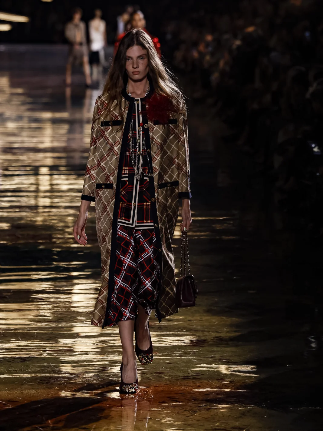 образы с показа Chanel, весна-лето 2027