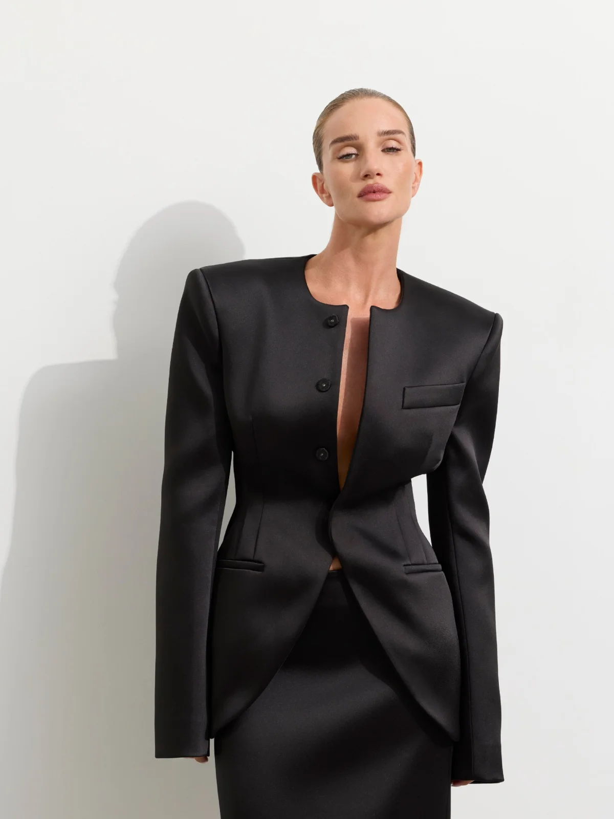 Wardrobe.NYC, Роузи Хантингтон-Уайтли, коллаборация, новая коллекция, сотрудничество, британские модели, жена джейсона стейтема