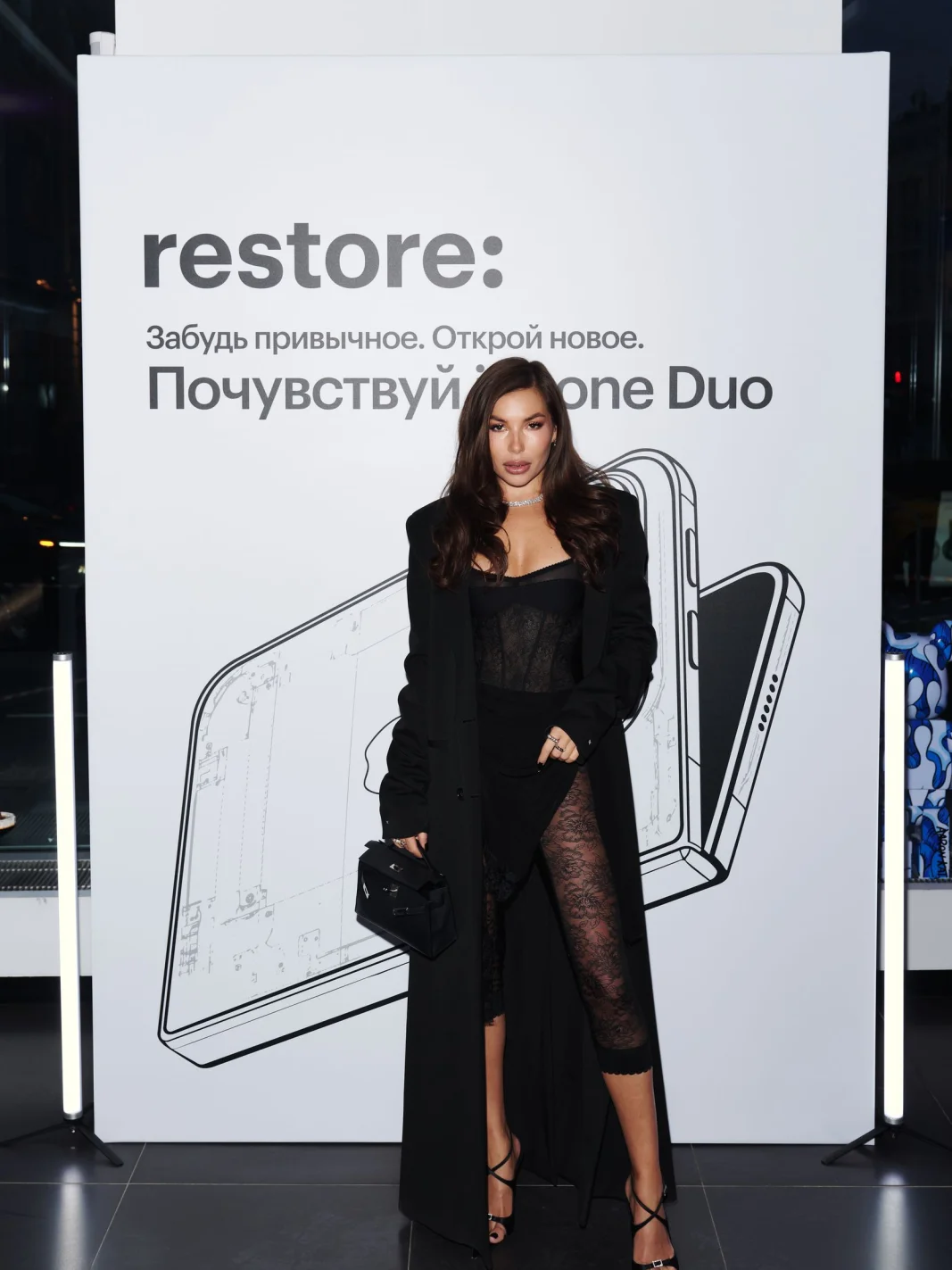 restore:, рестор, iPhone Duo, айфон дуо, складной айфон, новые айфоны, Елизавета Базыкина, Рузиль Миникаев, Алексей Жидковский, Карина Нигай, Сергей Сухов