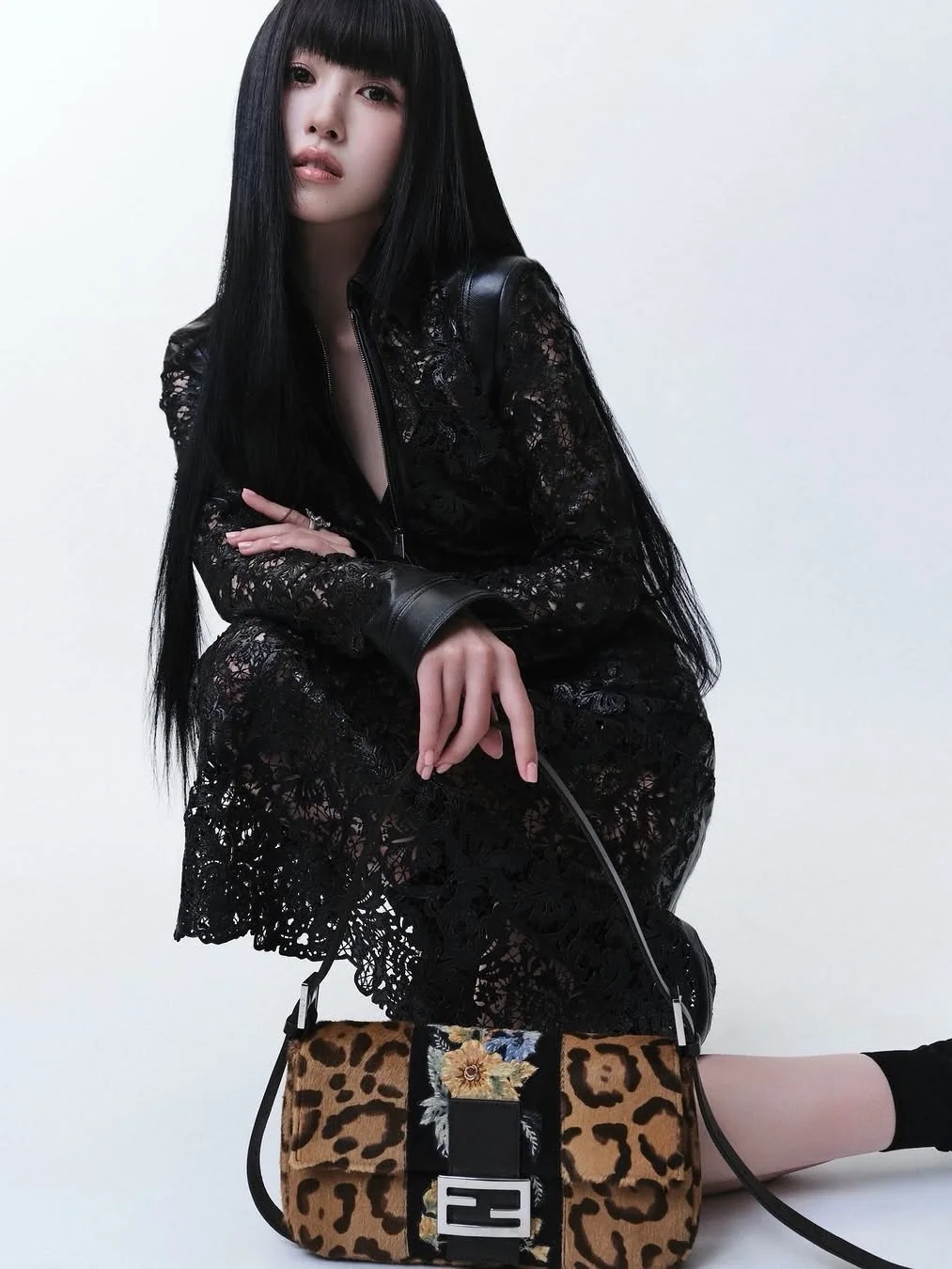 Фенди, Fendi, fendi Baguette, Сара Джессика Паркер, Джессика Альба, Эмма Дарси, Софи Тэтчер, Айрис Лоу, Сун Юйци, Бан Чан