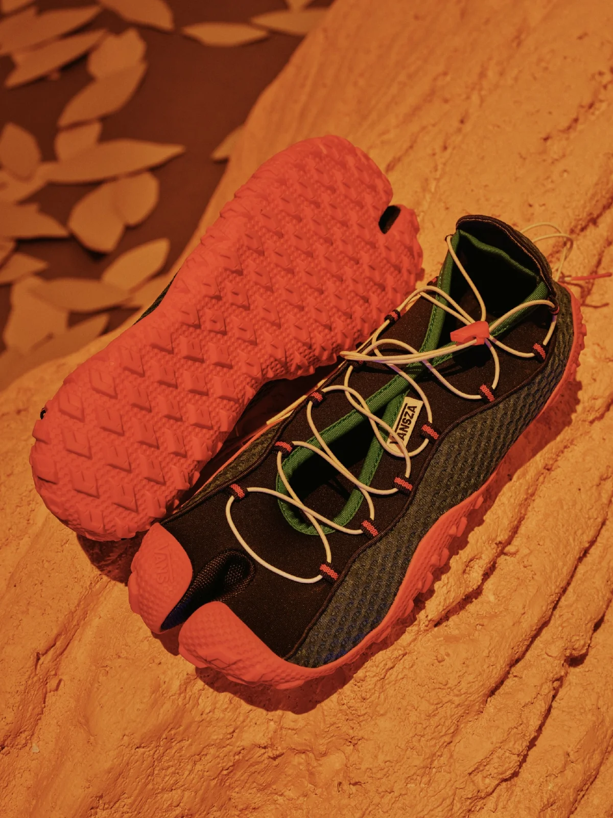 vans sza vansza купить одежда кроссовки кеды футболки штаны шорты новая коллекция коллаборация 2026