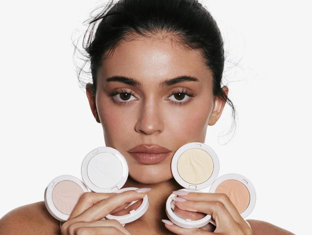 Все для натурального тона: Kylie Cosmetics выпустил новую коллекцию
