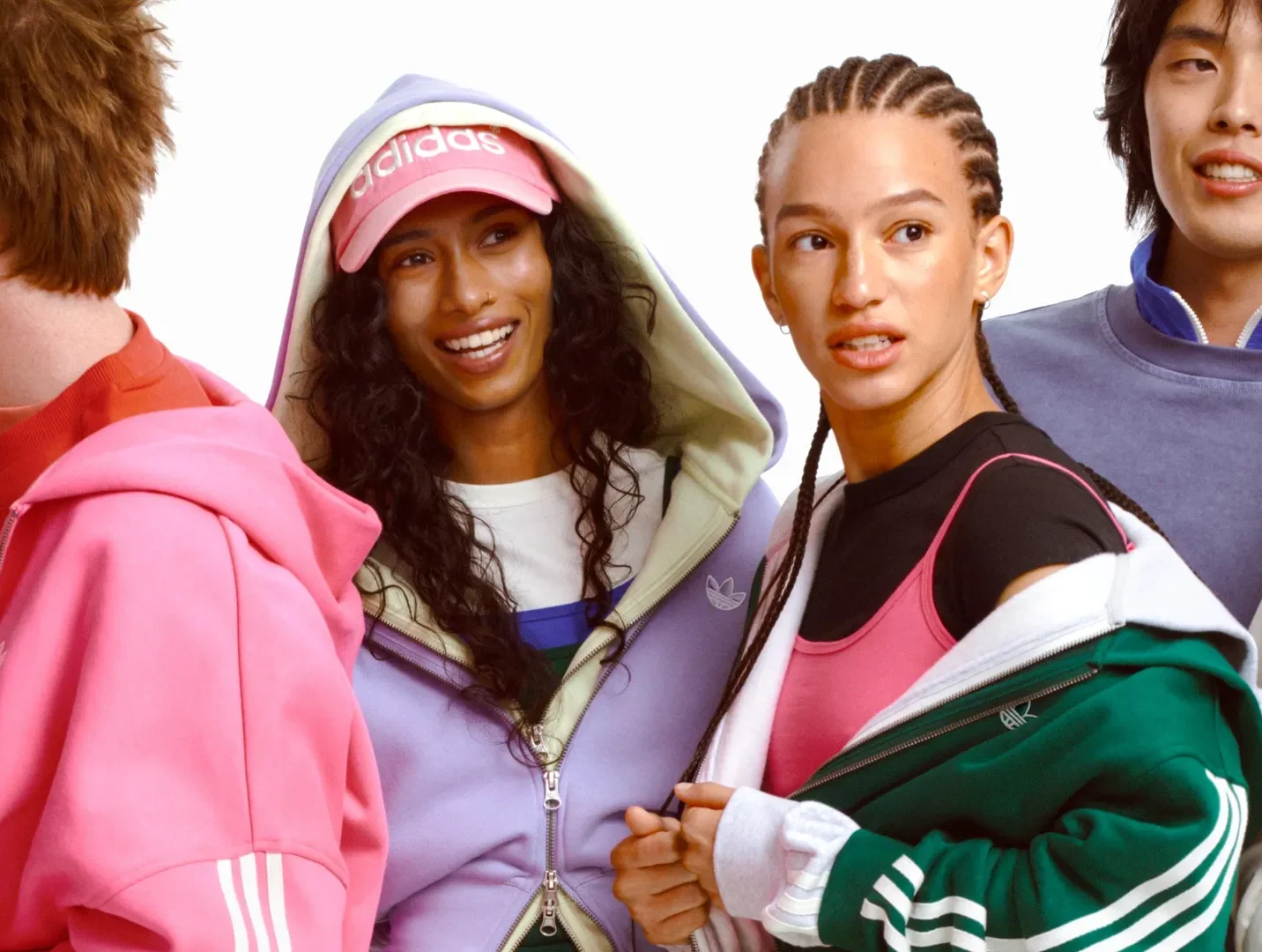 Возвращение к архивам: Adidas Originals и Вилли Чаварриа запустили совместную линию одежды