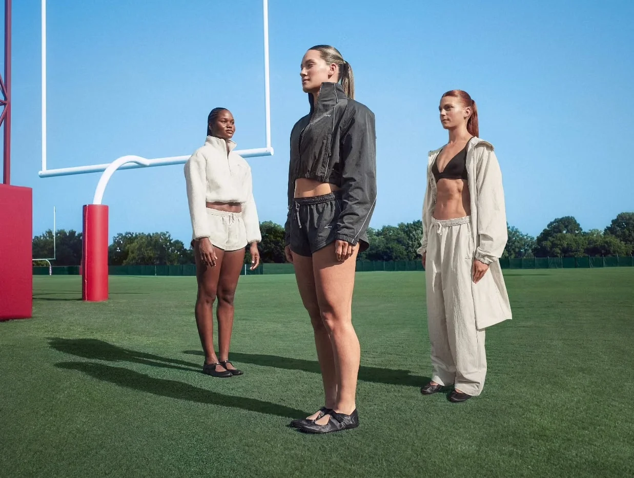 Какой получилась первая коллекция верхней одежды Nike и Skims