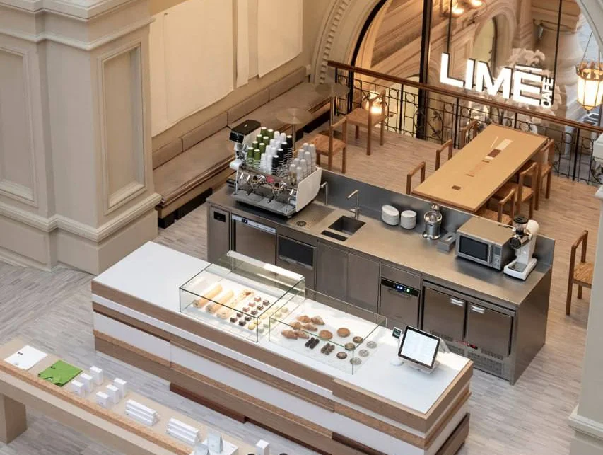 Авторское меню и диваны в форме стопок тканей: в ГУМе открылось новое LIME Cafe