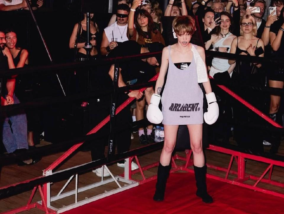 За место под fashion-солнцем придется бороться: в «Цветном» прошли бои моделей